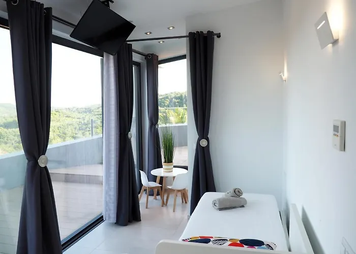 Casa Lou, Architect With Heated Pool At Begur, 470m2 * Begur